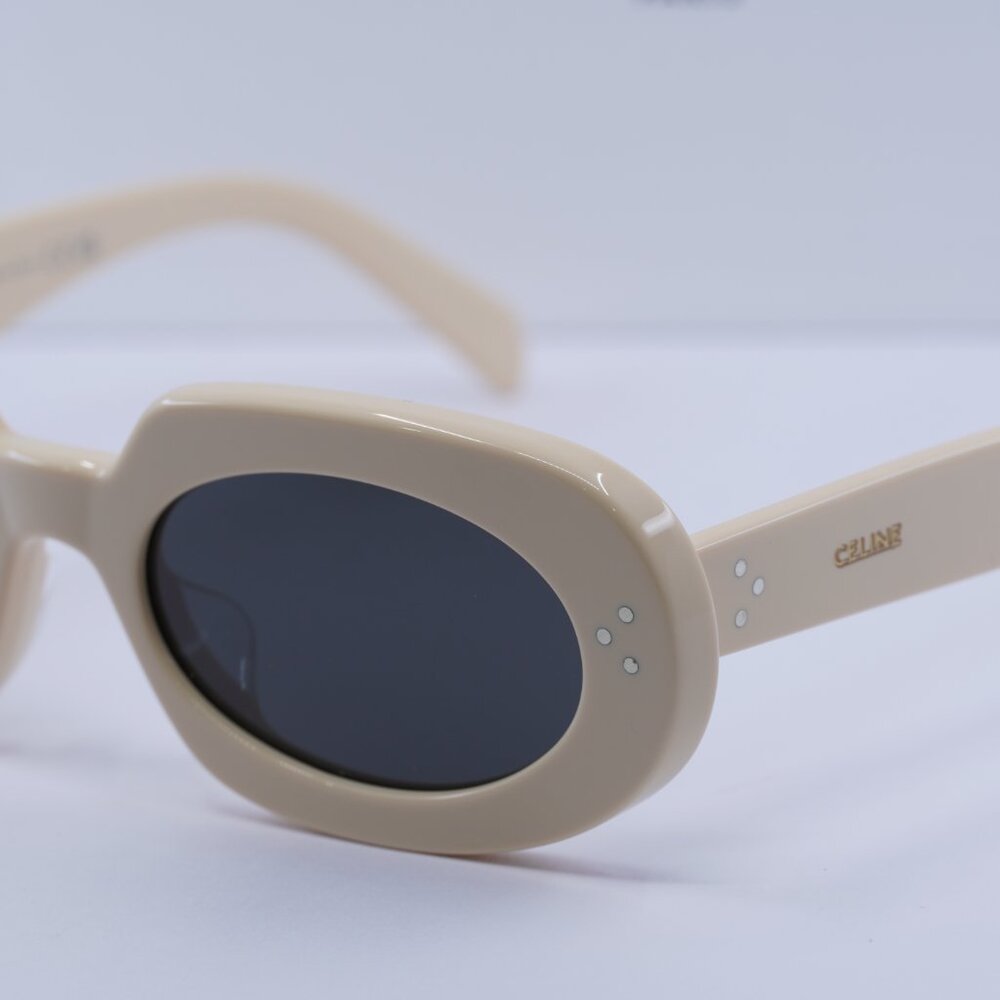 Celine CL40276U 25A Oval Sunglasses - Ivory/Smoke - Picture 6 of 10